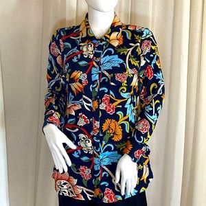 BCBG MaxAzria Patterened Button Up - Large